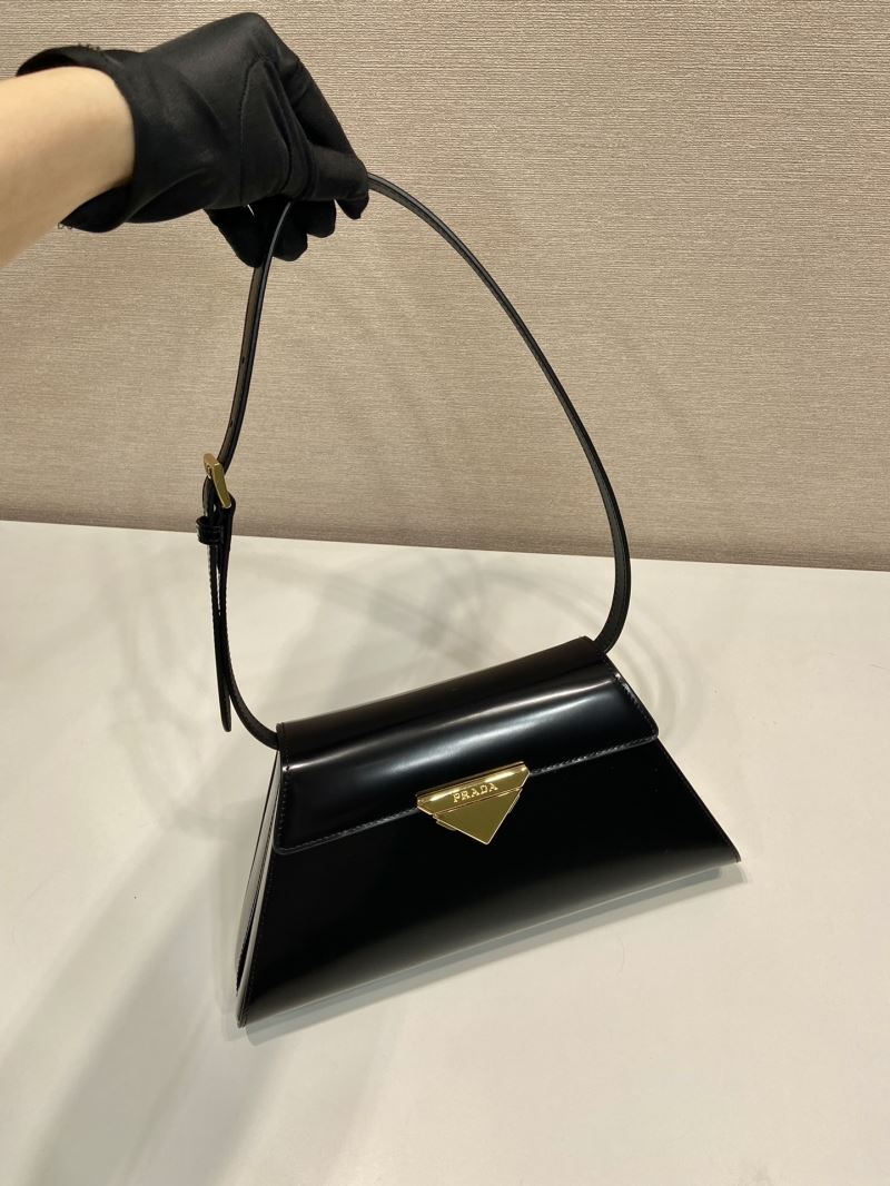Pra*a hobo bags